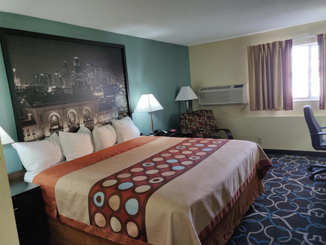 Super 8 By Wyndham Kansas City Kültér fotó