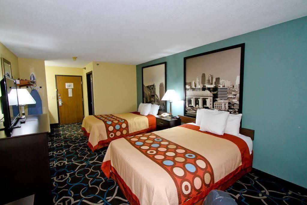 Super 8 By Wyndham Kansas City Kültér fotó